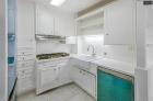 1327 N Laurel Ave, West Hollywood, CA 90046