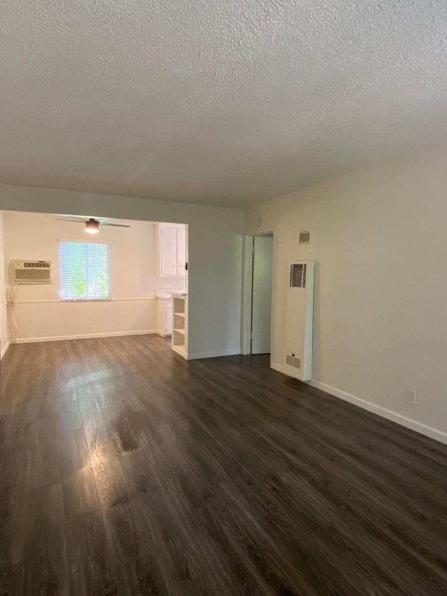 Apartment for rent in Reseda, CA 91335, 1 Bed, 1 Bath